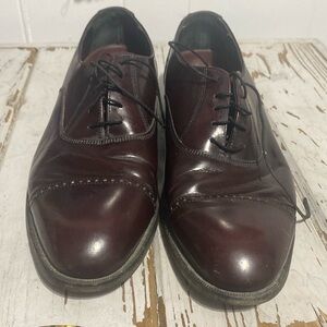 Florsheim Burgundy Leather Cap Toe Balmoral Size: 11D
